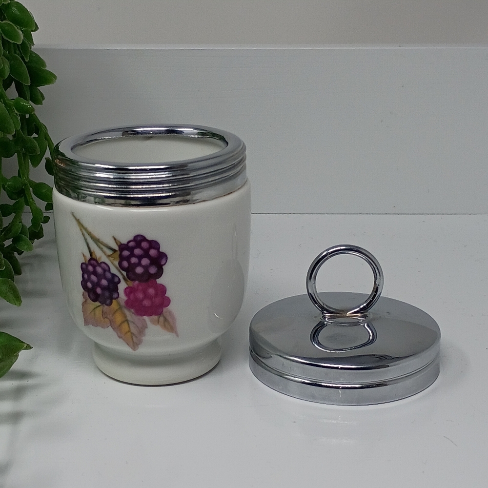 Royal Worcester Ceramic Kitchen Canister with Fruit Design - Picture 3 of 8